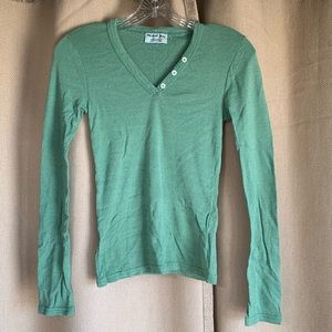 Michael Stars long sleeve v neck with buttons